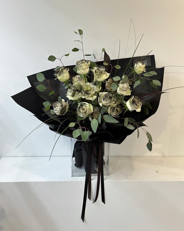 샤넬 로즈 꽃다발(2~3일전 예약필수)